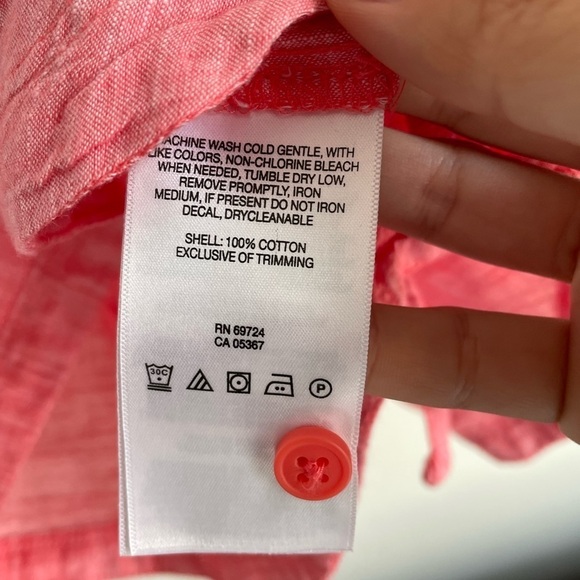 Columbia sleeveless button up pink cotton hiking top with front pocket - Picture 8 of 9